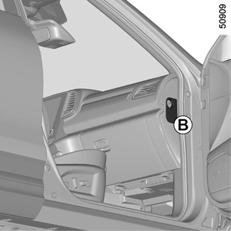 Renault Koleos II (2020-2022) - caja de fusibles